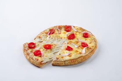 Classic Onion & Paprika Pizza