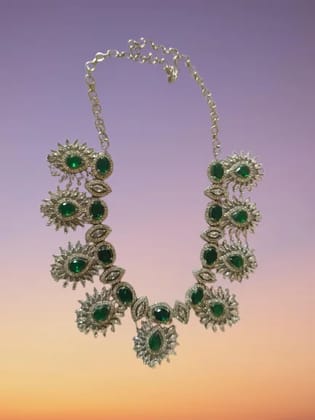 Elegant Womens Necklace and Earrings Set