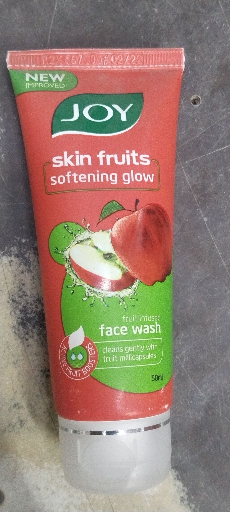 Joy facewash skin fruits softening glow 