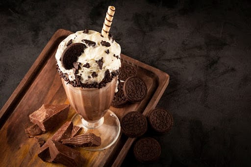 Freaky Oreo Kit-Kat Shake