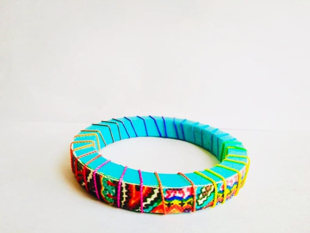 Color Melody - Catchy Teal Bangle
