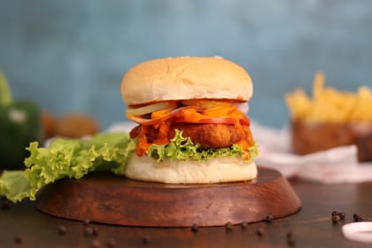 Spicy paneer burger