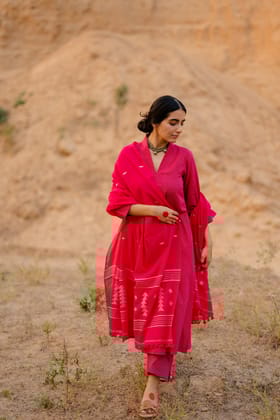 Jazzberry Kurta Set with Dupatta-M