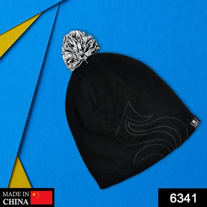 Men's and Women's Skull Slouchy Winter Woolen Knitted Black Inside Fur Beanie Cap.