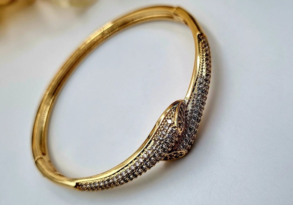 Snake Design Bracelet with Rhinestone