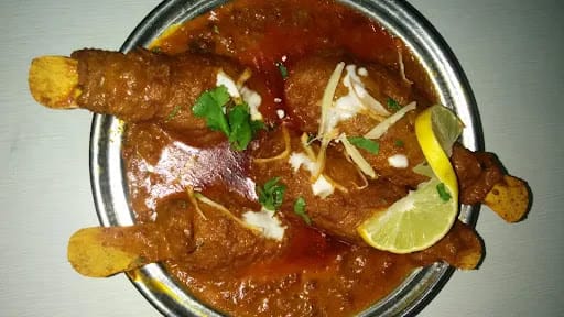 Soya Malai Chaap Gravy [4 Pieces]