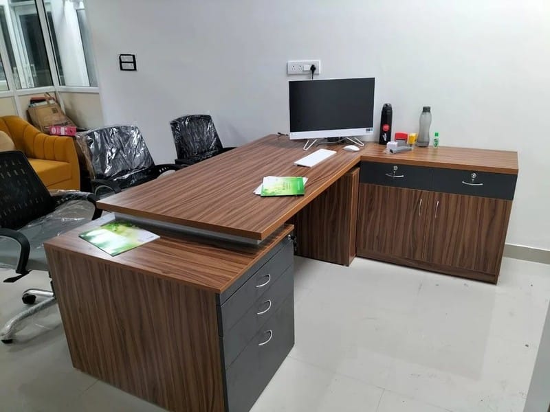 Particle Board Wooden L Shape Office Executive Table, Brown, Size: 1800X900X750, With Storage