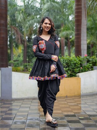 Navratri Special Dandiya Dress-S / Black