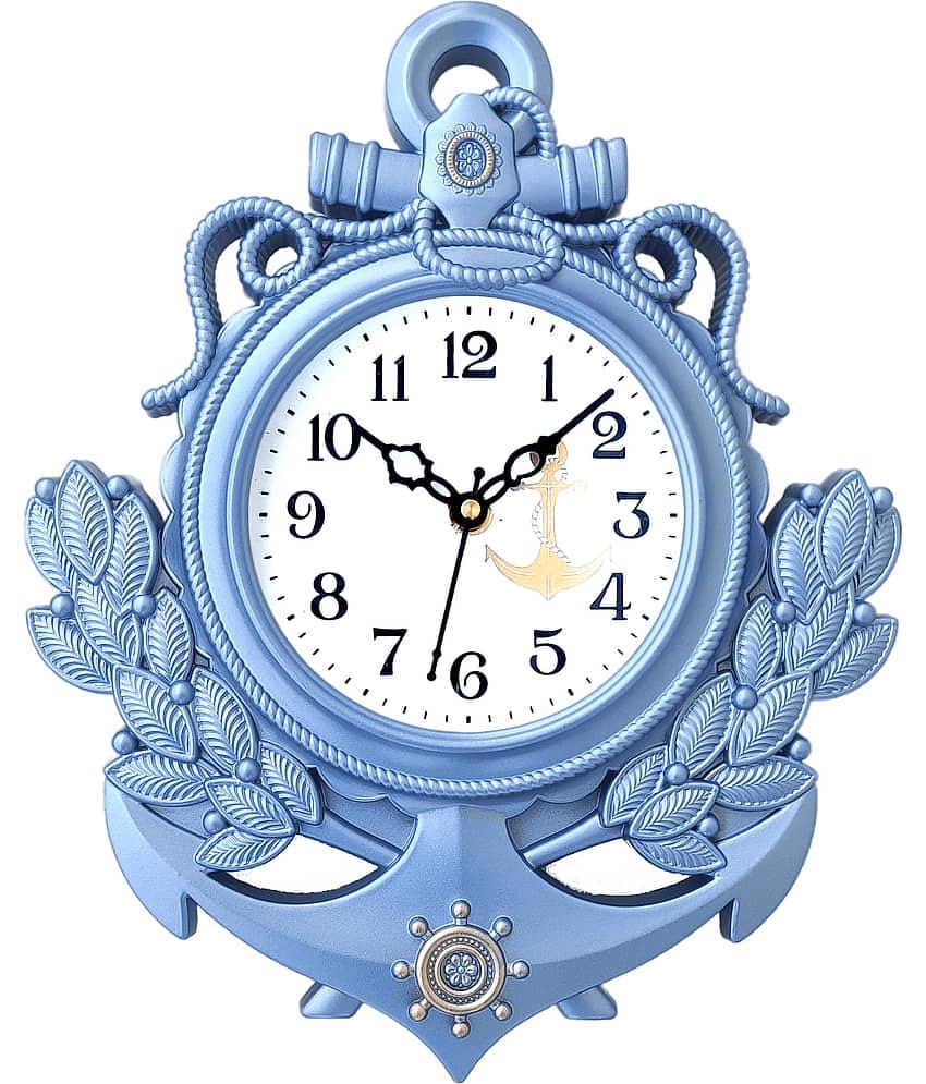 GrabBasket Assymetric Analog Wall Clock