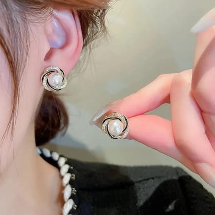 Black Pearl Korean Stud Earrings