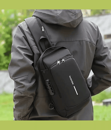 Gjshop Black Colorblocked Messenger Bag