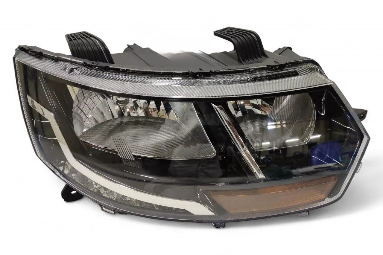 Lumax Head Lamp - RH AV700467
