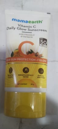Mamaearth Vitamin c Daily glow sunscreen With vitamin c & turmeric 