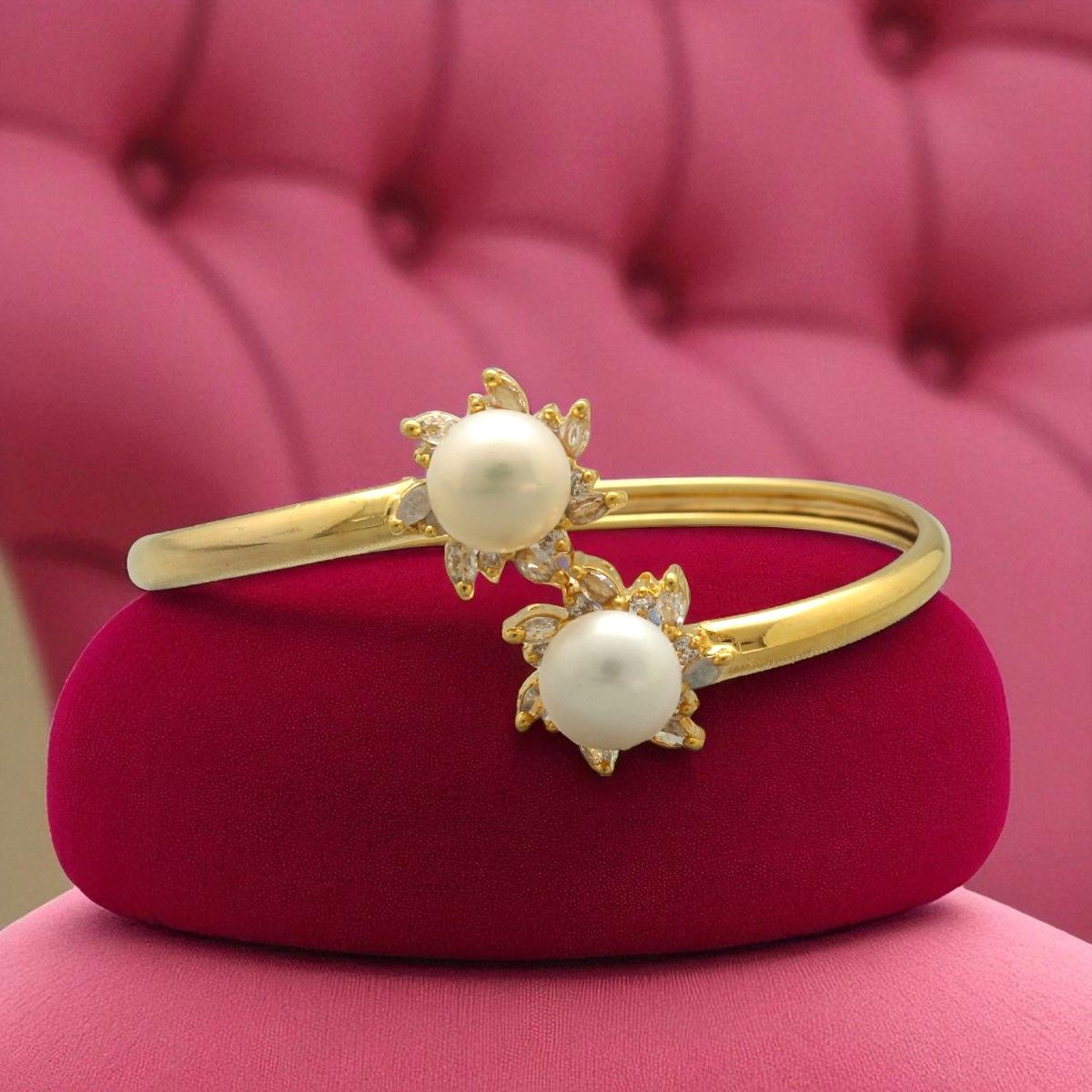 Dazzling Descent Pearl Bracelet