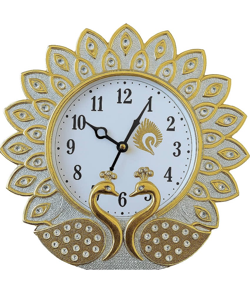GrabBasket Assymetric Analog Wall Clock