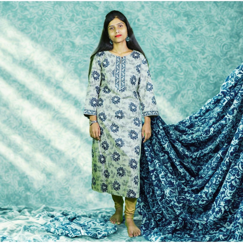 Kurti 1 piece Each [25X30cm]