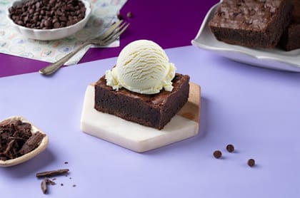Choco Chip Brownie Ice Cream Combo