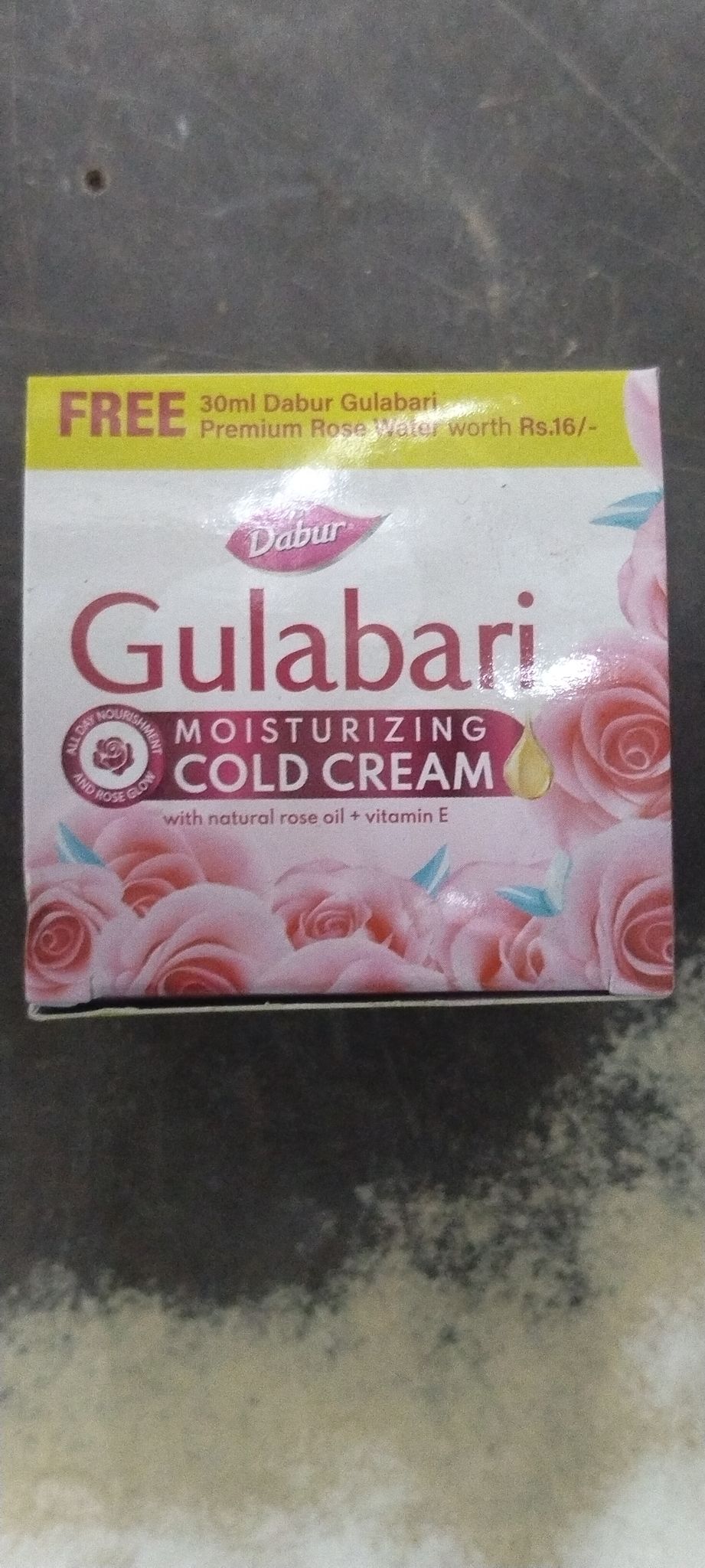 Dabur Gulabari Moisturizing Cold cream 
