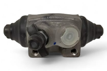 Bosch Wheel Brake Cylinder - RH AV462616
