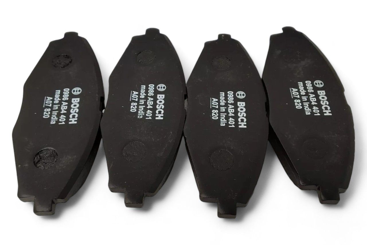 Bosch Front Brake Pad Set AV226020