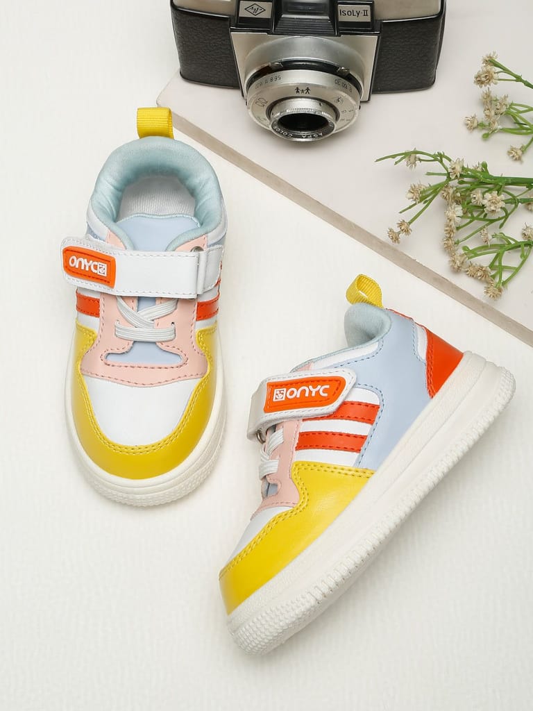 Donut Comfortable & LightWeight Sneakers With Elastic Laces  - White (Unisex)