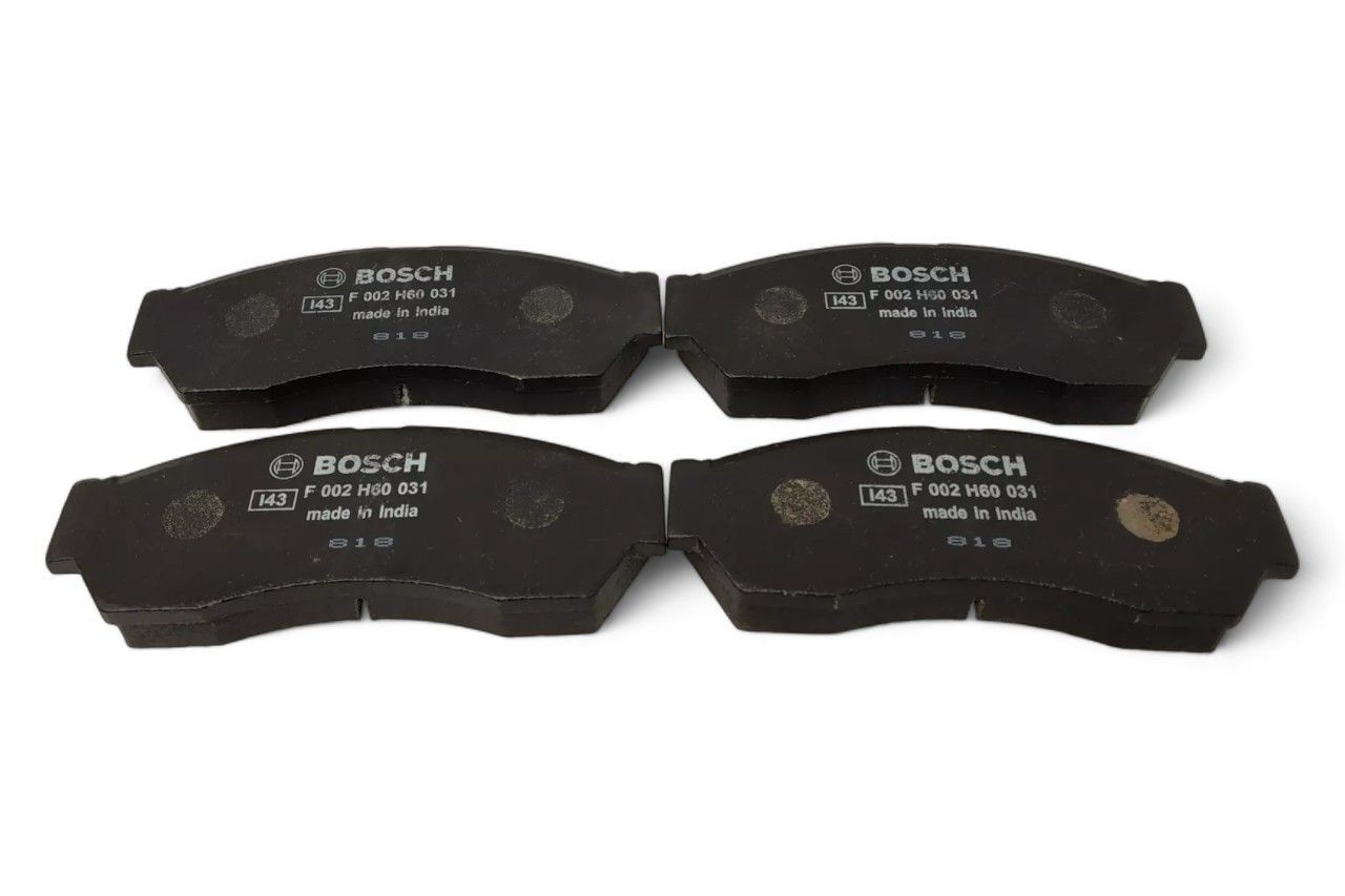 Bosch Front Brake Pad Set AV184777