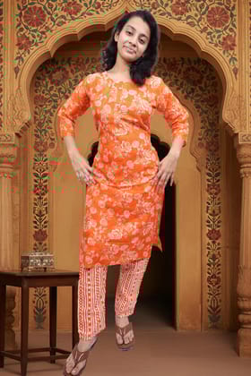 PickCell Floral Print Kurti with Pyajama