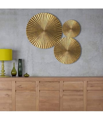 Iron Round Decorative Plate Gold - Pack of 1