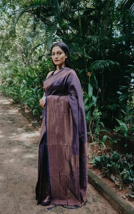 Banarasi  zari  woven SOFT LICHI SILK SAREE
