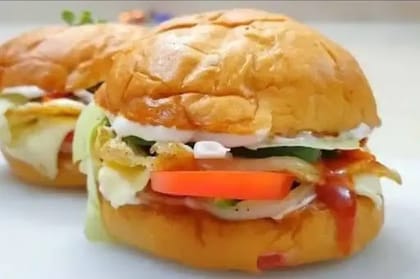 Aloo Tikki Cheese Burger