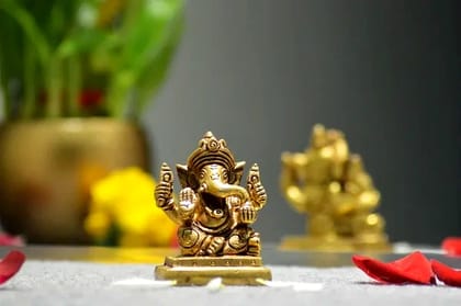 Lord Ganesha Statue for Home Décor by Snova Enterprises Lord Ganesha Statue for Home Décor by Snova Enterprises