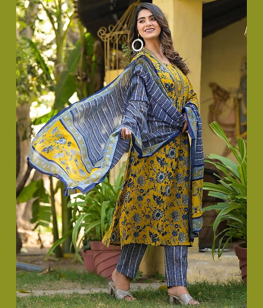 Aika Women Cotton Blend Printed Straight Kurti With Pants ( Yellow )