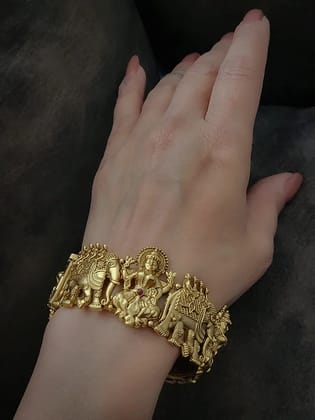 Set of two openable laxmiji and elephant design kada's-2'6