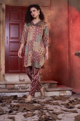 Maroon & Green mix match print V neck with hand work on neck-2XL