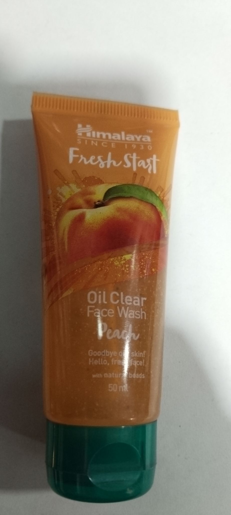 Himalaya Fresh start Oil clear Face wash Peach 