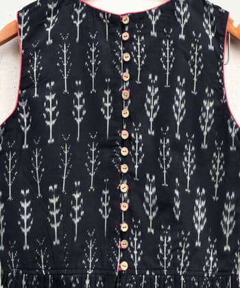 Black handcrafted pochampally cotton blouse