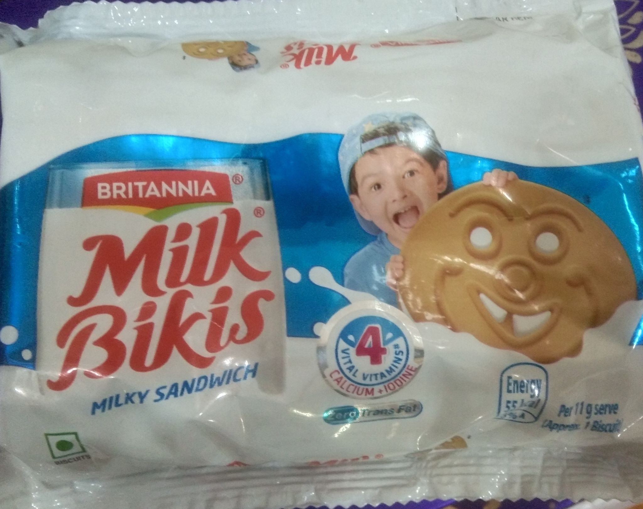 Britannia milk bikis milky sandwich