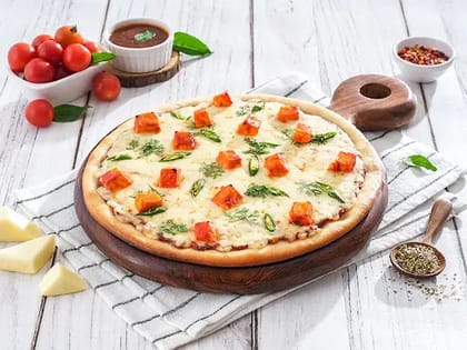 Jain Tandoori Paneer Pizza