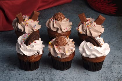 Assorted premium cupcakes pack of 6