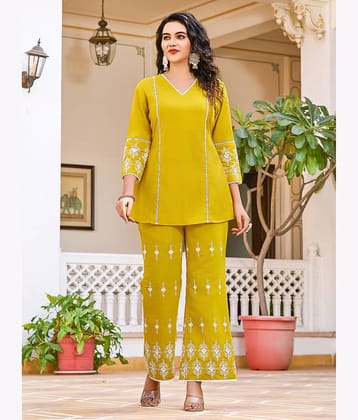 VIBE VISION Women Embroidered Tunic With Palazzos Co-Ord Set ( Mustard )