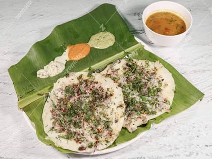 Onion Chilli Uthappam [2 Uthappam]
