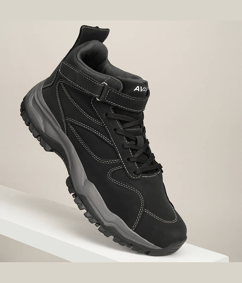 Avant Thar Black Hiking Shoes