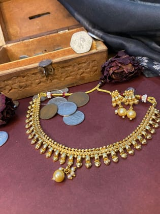 Golden Regal Pearl Necklace Set