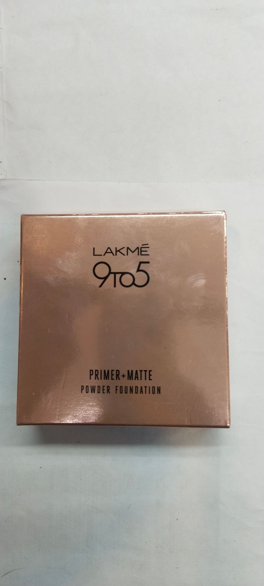 Lakme 9to5 Primer+matte Powder foundation 