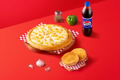 Classic Corn (Personal) With Garlic Bread And Pepsi