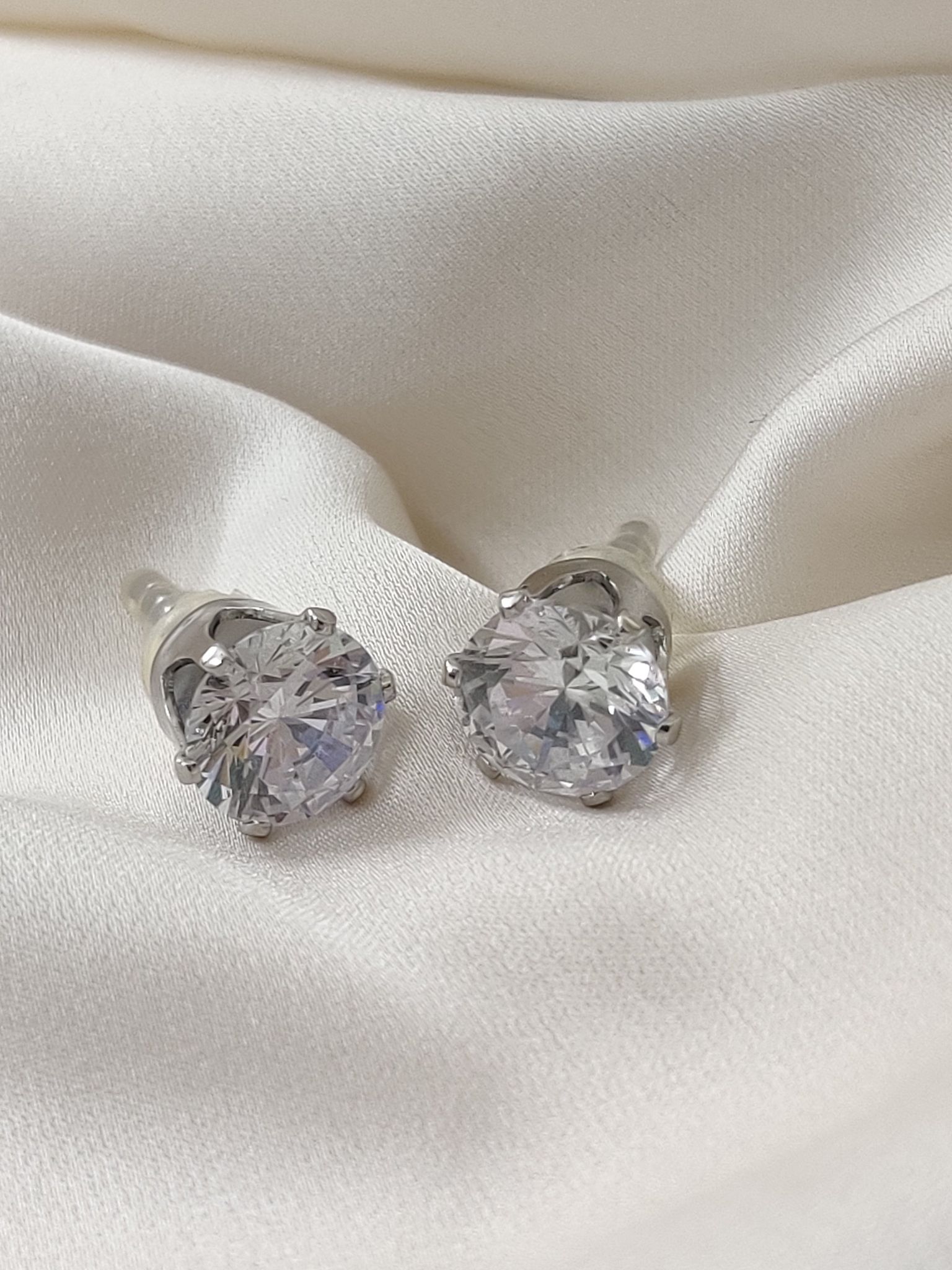 Solitaire Earrings