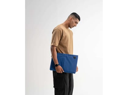 DailyObjects  Pivot Laptop Sleeve - Large - Lagoon