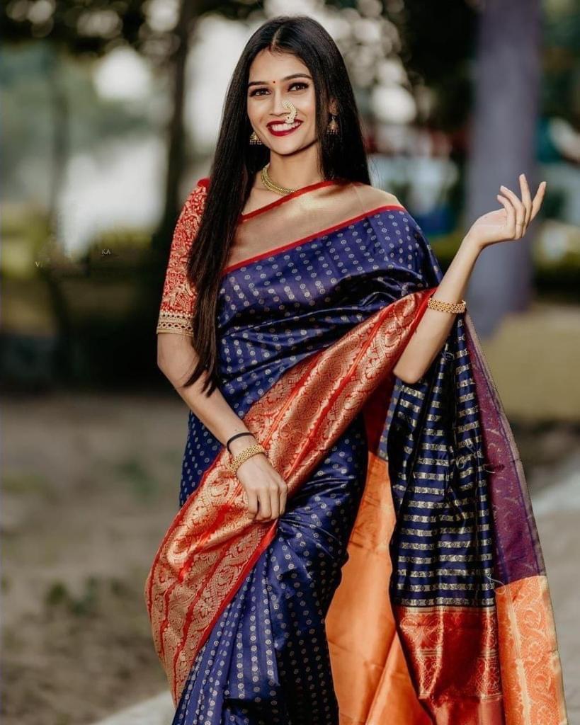 Zari Work Silk Saree With Blouse Piece