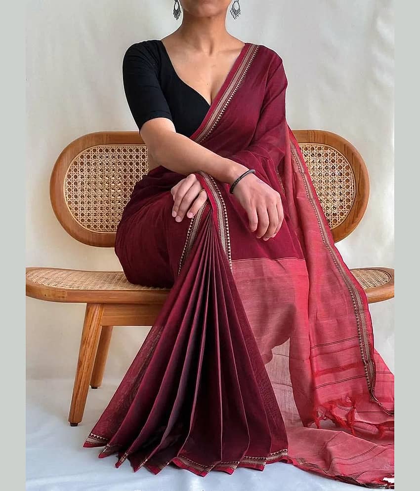 SARADA HANDLOOM Cotton Solid Saree With Unstitched Blouse Piece ( Maroon )