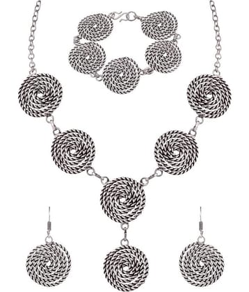 The Jewelbox Necklaces Set